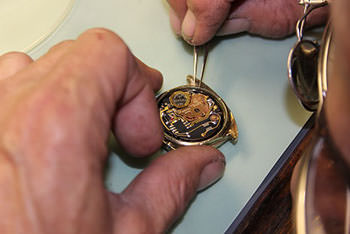 Swiss watch service and repair pic